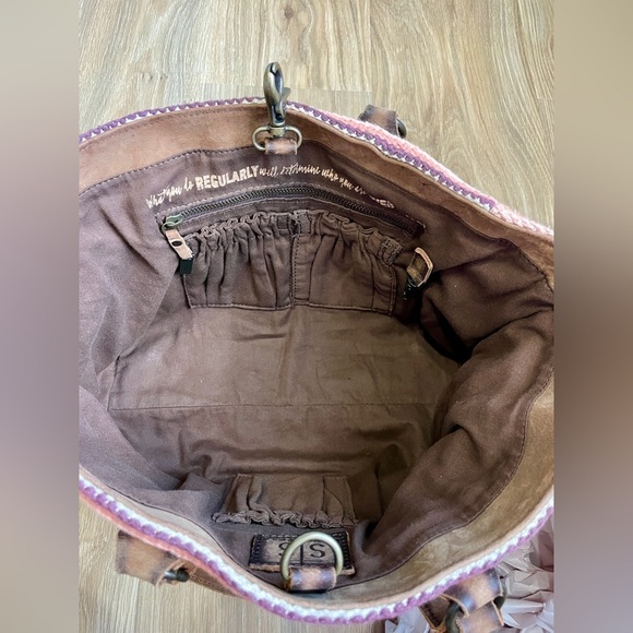 Buffalo Girl Tote by StS Ranchwear LNC - Picture 5 of 7